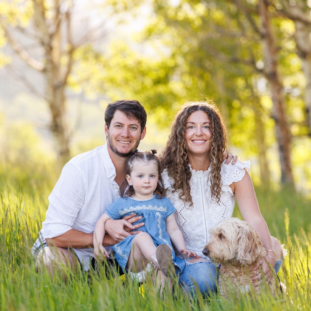 A family photographed outdoors by Boehlke Media